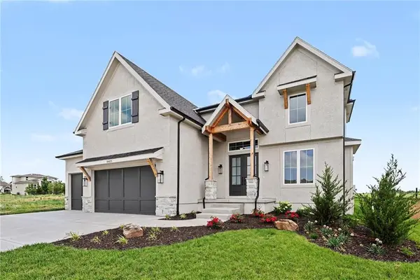 18425 Long ST, Overland Park, KS 66013