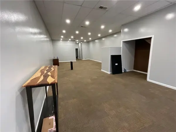 215 E 3RD ST, Cameron, MO 64429