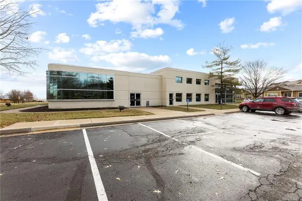 700 NE R D Mize RD, Blue Springs, MO 64014