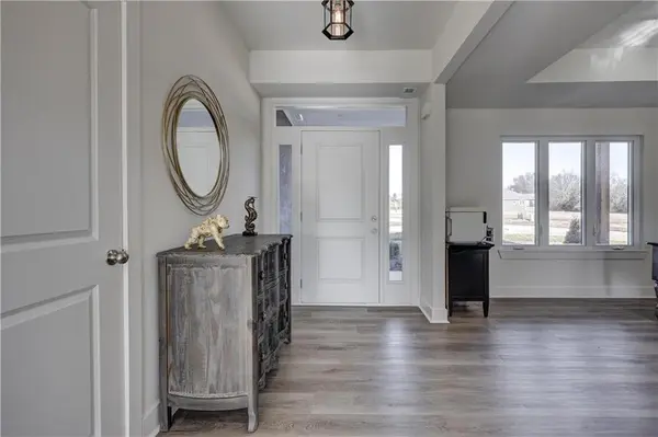 1816 Silverback WAY, Pittsburg, KS 66762