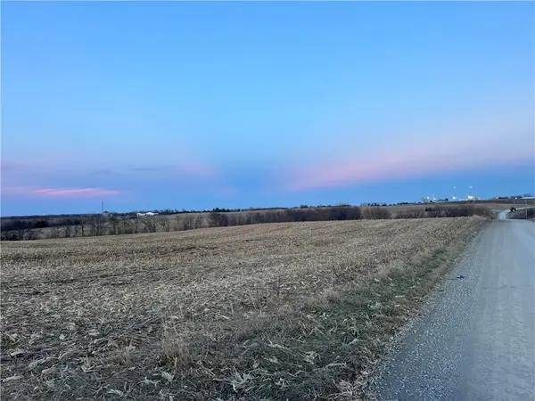 112th ST, Winston, MO 64689