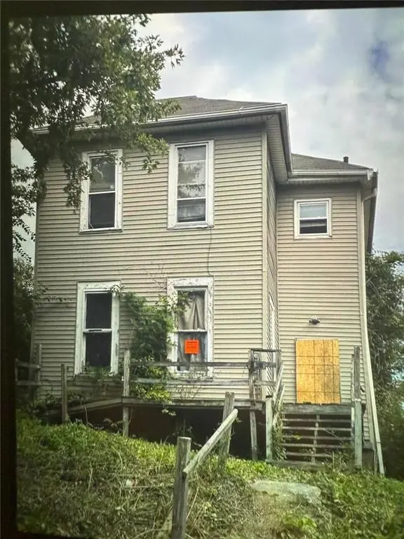 2603 S 13th ST, St Joseph, MO 64503