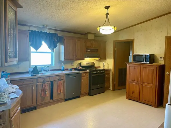 1203 W Grand ST, Gallatin, MO 64640