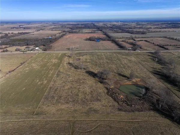 T1 E Logan RD, El Dorado Springs, MO 64744