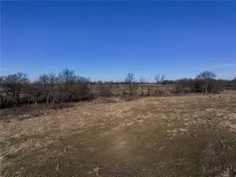 T3 E Logan Rd RD, El Dorado Springs, MO 64744