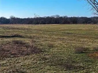 T3 E Logan Rd RD, El Dorado Springs, MO 64744