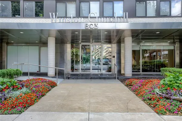 803 W 48th ST #402, Kansas City, MO 64112