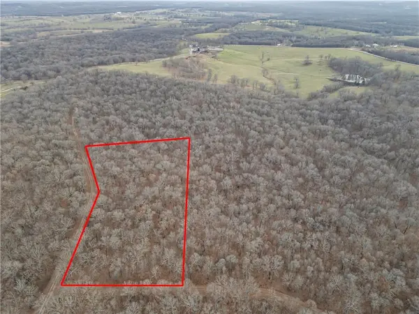 Tim RD, Edwards, MO 65326
