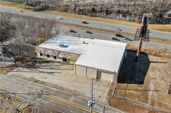 4702 Eastern AVE, Kansas City, MO 64129