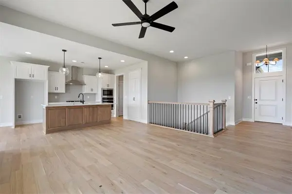 14659 Amanda LN, Basehor, KS 66007