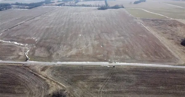 E stockade RD, Nevada, MO 64772