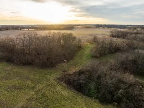 1225 RD, Garden City, MO 64747