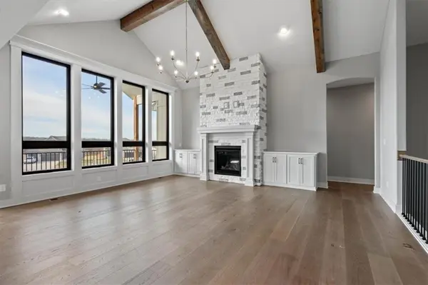 2319 SW Serena PL, Lee's Summit, MO 64082