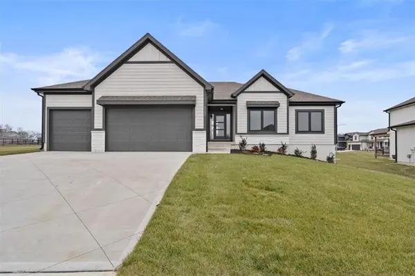 2303 SW Serena PL, Lee's Summit, MO 64082