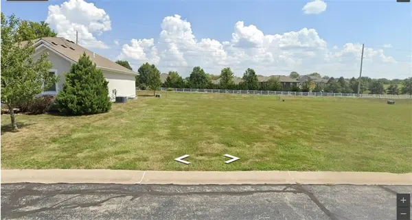 22617 Vincent ST, Peculiar, MO 64078