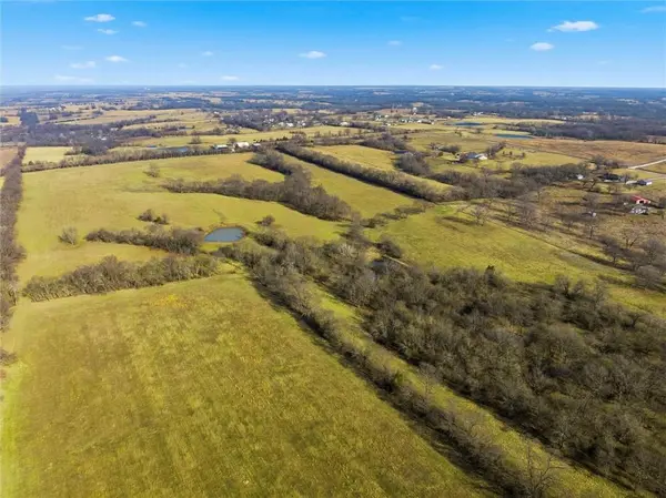 80 AC S Wagonor RD, Garden City, MO 64747