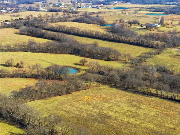 80 AC S Wagonor RD, Garden City, MO 64747