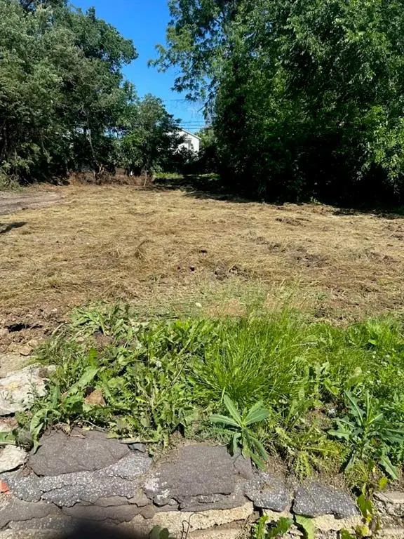 4023 Highland AVE, Kansas City, MO 64110