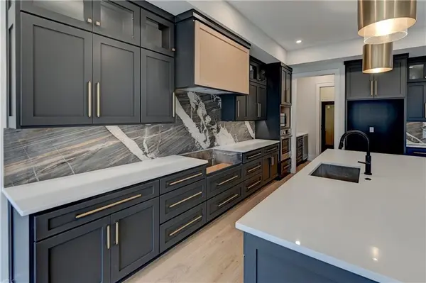 3116 Oak ST, Kansas City, MO 64111