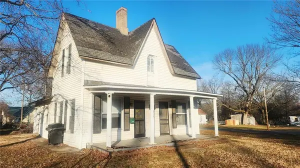325 N Pennsylvania AVE, Columbus, KS 66725