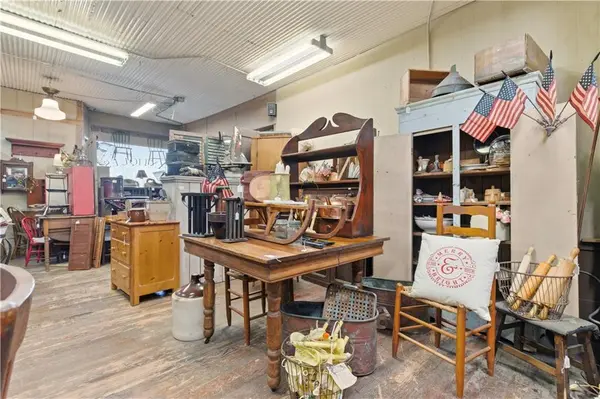 409 W Main ST, Greenwood, MO 64034