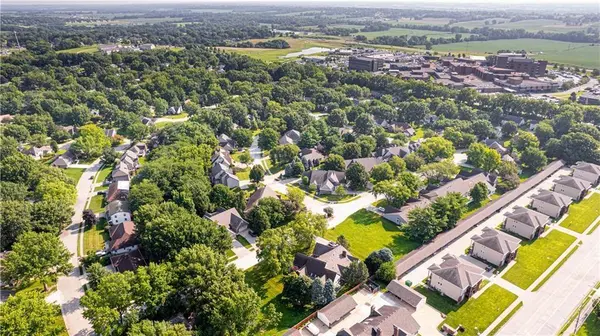 5004 Mulberry TER, St Joseph, MO 64506