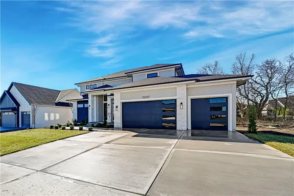 15317 W 162nd ST, Olathe, KS 66062