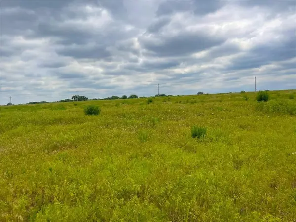 2590 SE 77th ST, Berryton, KS 66409