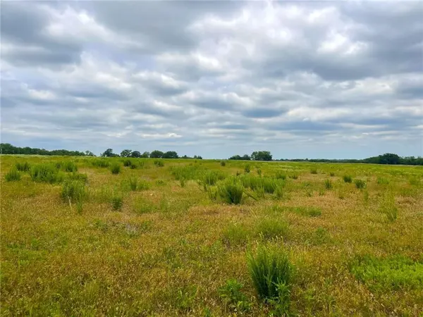 2530 SE 77th ST, Berryton, KS 66409