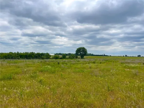 2490 SE 77th ST, Berryton, KS 66409