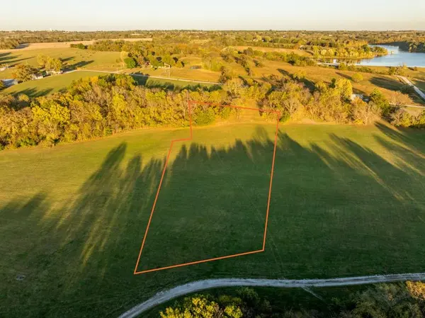 Tract 6 Highway OO HWY, Odessa, MO 64076