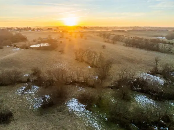0000 Willow RD, Winigan, MO 63566
