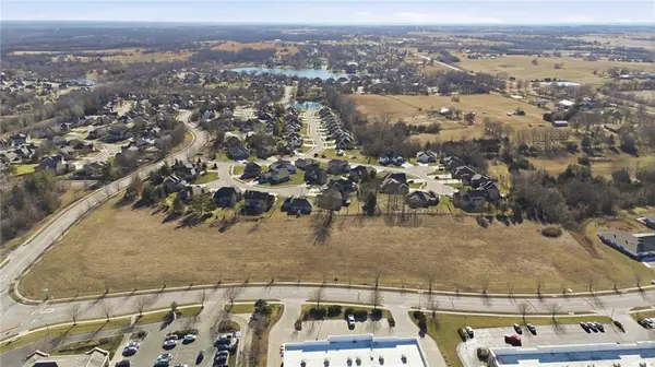 Lot 1 Pinehurst DR, Basehor, KS 66007