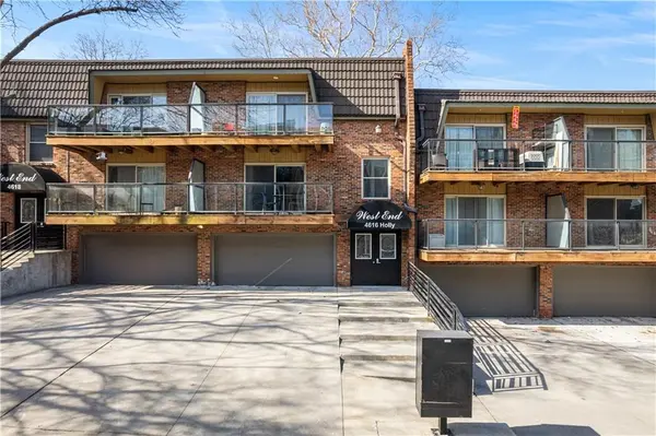 4616 HOLLY ST #3, Kansas City, MO 64112