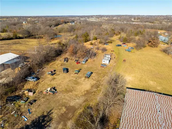 13612 Stillwell RD, Bonner Springs, KS 66012