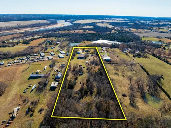 13612 Stillwell RD, Bonner Springs, KS 66012