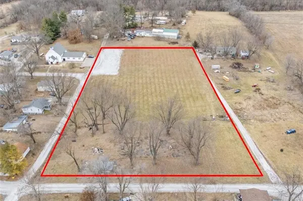 Elm ST, Faucett, MO 64448