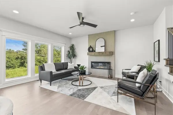 4300 SE Adams DR, Blue Springs, MO 64014