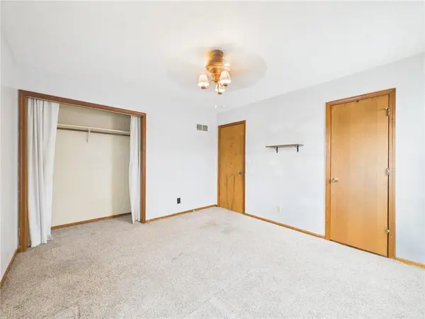 611 Short ST, Knob Noster, MO 65336