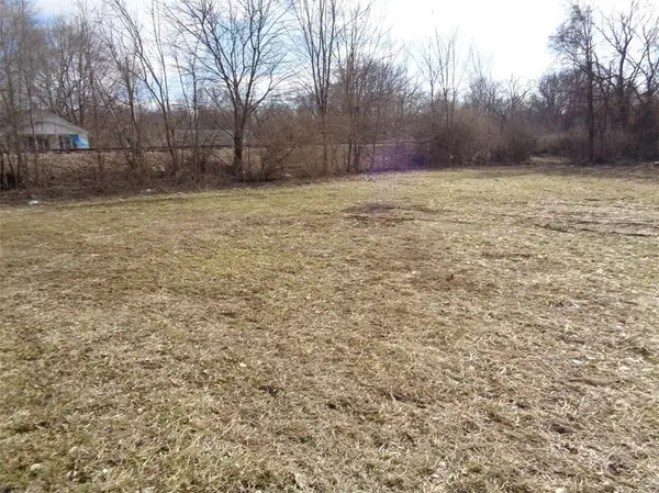 101 W Shrader ST, Liberty, MO 64068