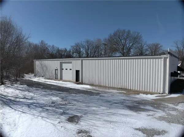 101 W Shrader ST, Liberty, MO 64068