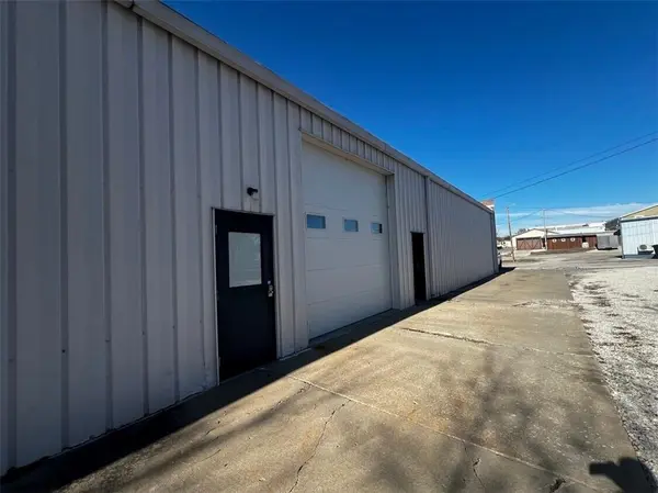 101 W Shrader ST, Liberty, MO 64068