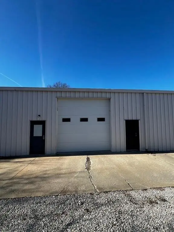 101 W Shrader ST, Liberty, MO 64068