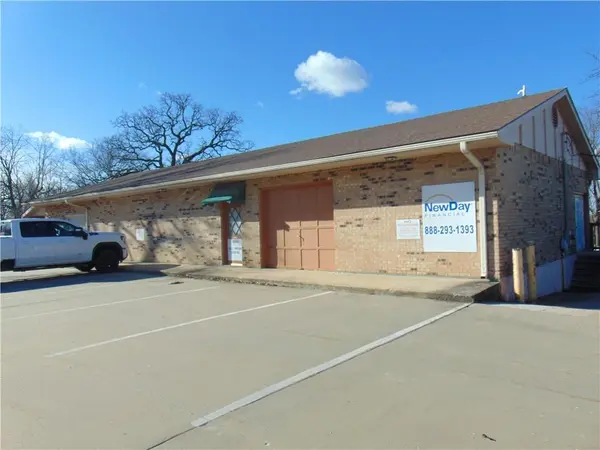 1000 W Mechanic ST, Harrisonville, MO 64701