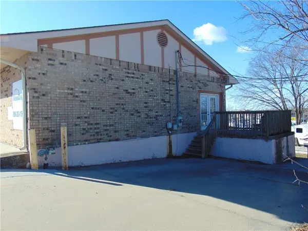 1000 W Mechanic ST, Harrisonville, MO 64701