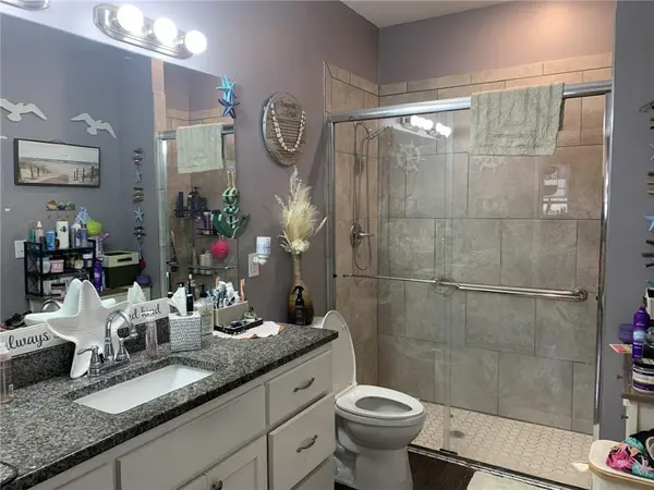 912 Riffle DR, Pleasant Hill, MO 64080