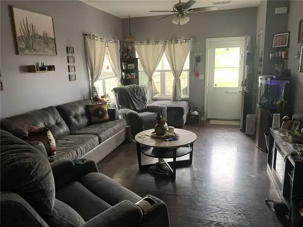 912 Riffle DR, Pleasant Hill, MO 64080
