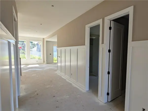 2368 NE Colonnade AVE, Blue Springs, MO 64029