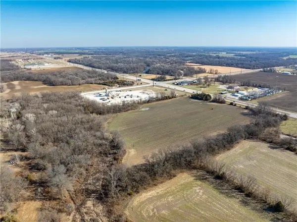 N 69 HWY, Frontenac, KS 66762