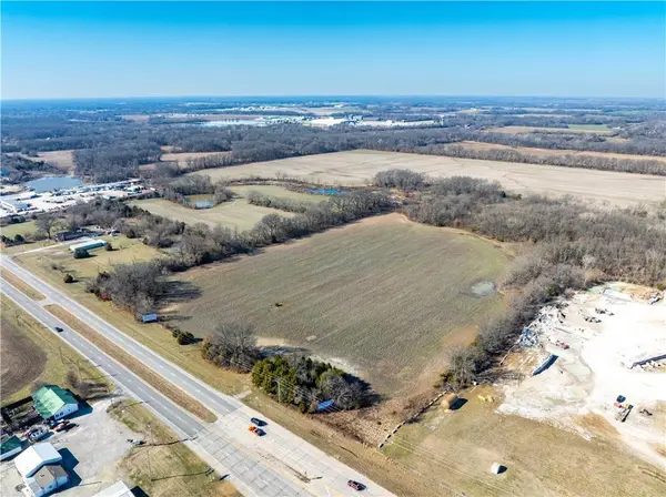 N 69 HWY, Frontenac, KS 66762